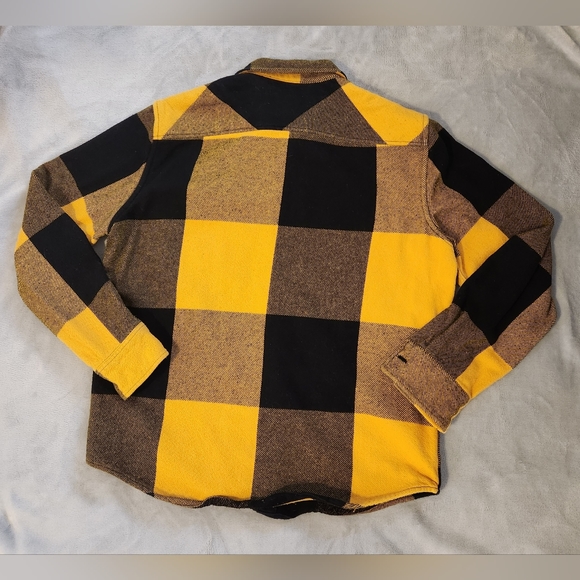 American Eagle Plaid Flannel Shirt - Picture 2 of 6